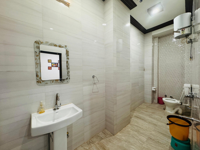 Bathroom 5, Hotel The Rathore Heritage, Jaisalmer