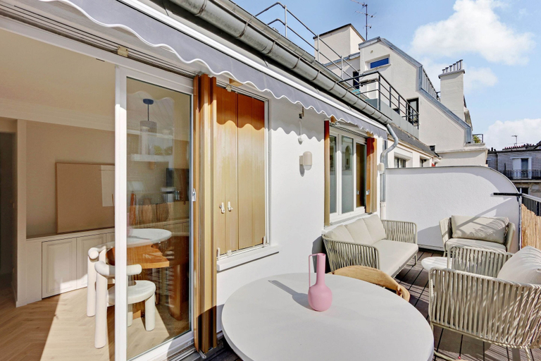 Dining 5, Parisian Refinement With Large Terrace, Paris
