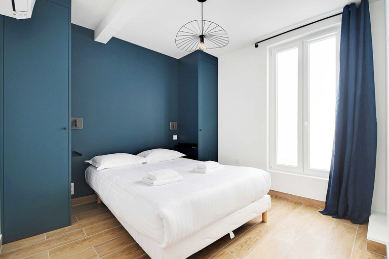 Bedroom 5, Refreshing 2bd/6p Apartment - 18th ard, Paris