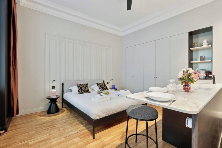 Others 5, Modern apartment - 2P - Parc Monceau, Paris