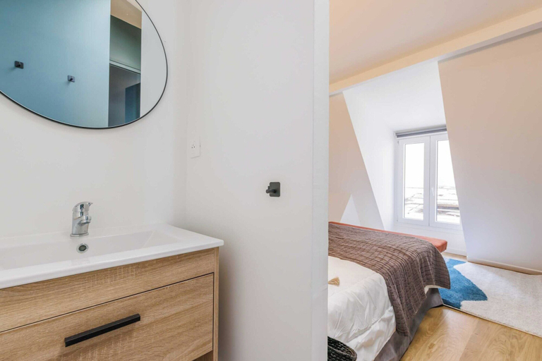 Room 1, Chic Apartment - 2br/6p - Jardin du Luxembourg, Paris