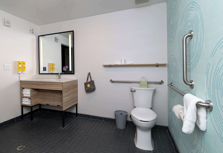 Bathroom 2