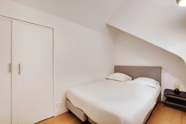Room 5, Elegant Apartment - 2bd/6p - Hotel de Ville, Paris