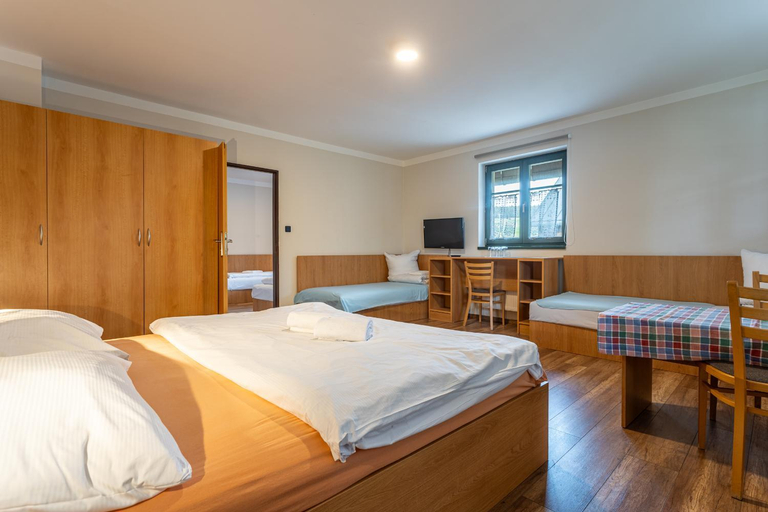 Others 2, Houda Bouda - Penzion & Apartmany, Karlovy Vary