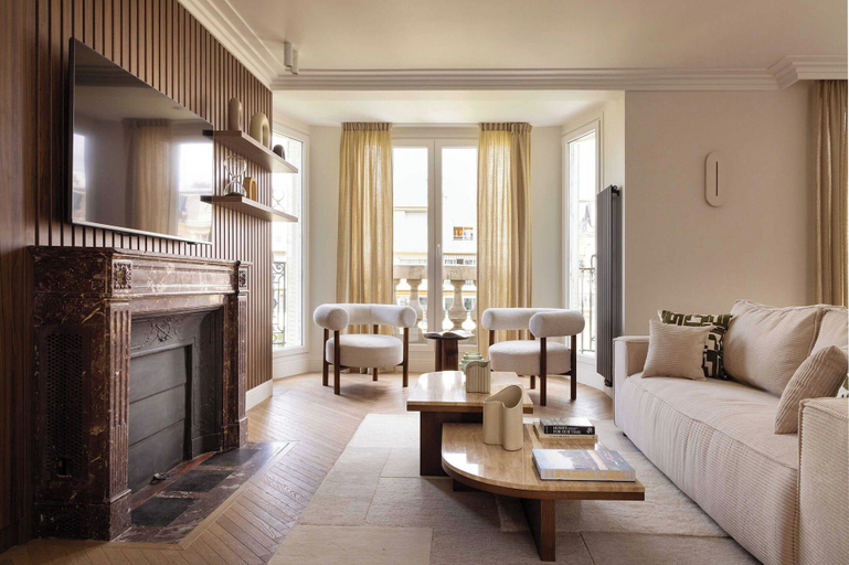 Living area 4, Apartment for 8 People in Grenelle, Paris