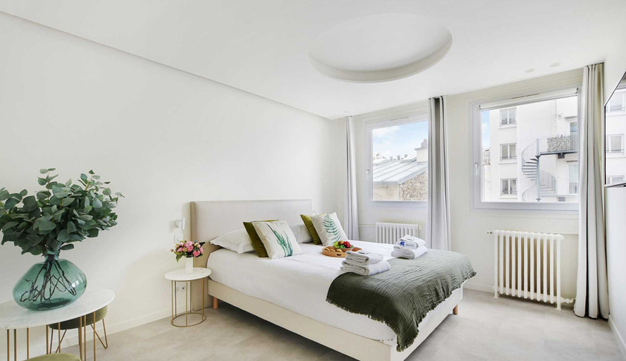 Bedroom 5, Elegant Apartment - 2br/6p - Faubourg-du-roule, Paris