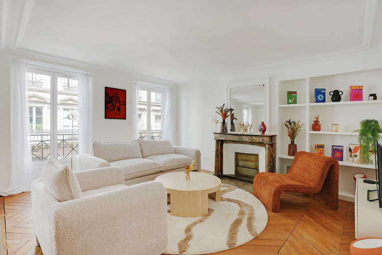 Living area 4, Elegant Apartment - 2br/4p - Near Invalides, Paris