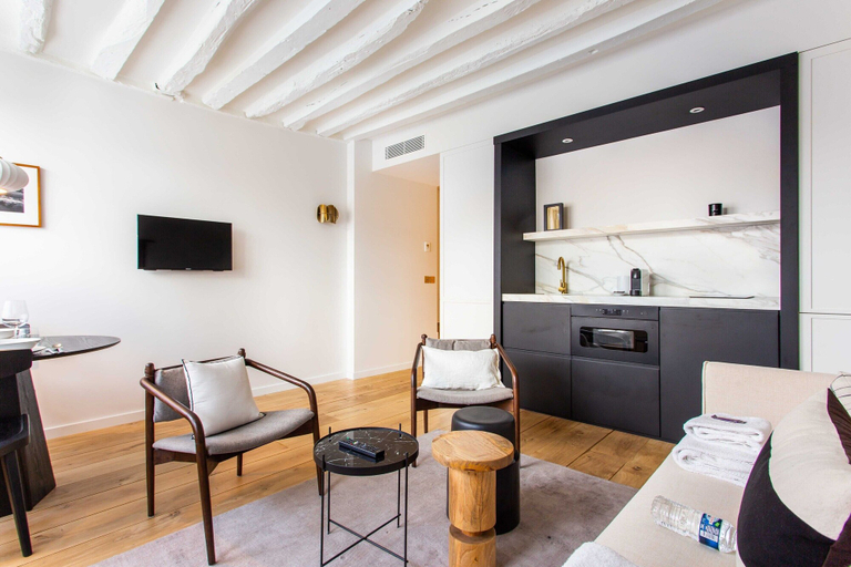 Dining, Cosy Apartment- 2br/6p - Seine/notre-dame, Paris