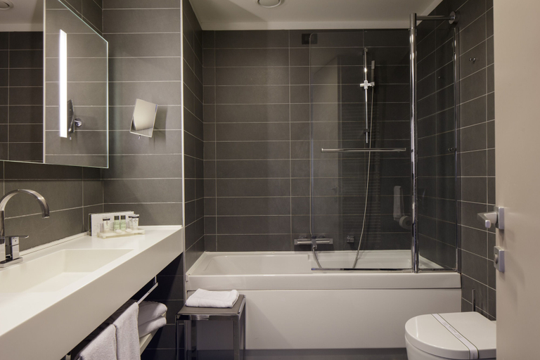 Bathroom 4, Hotel Majestic Galzignano, Padua