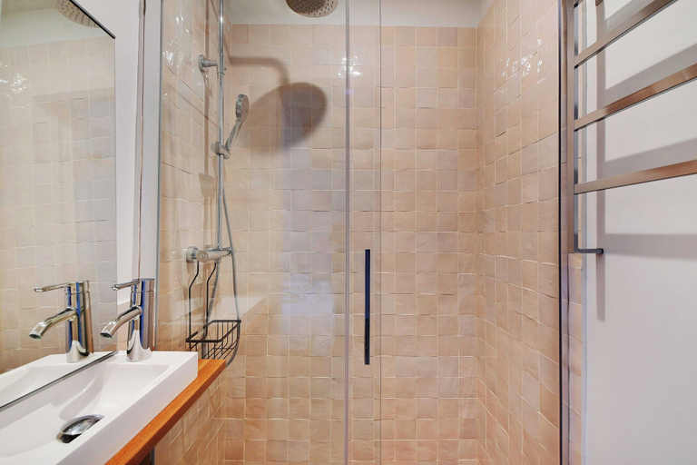Bathroom 5, Magnificent Apartment -2br6p- Ecole Militaire, Paris
