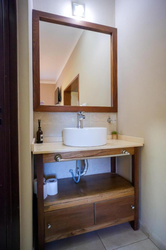 Bathroom 3, Huellas del Trapiche Apart, Chilecito