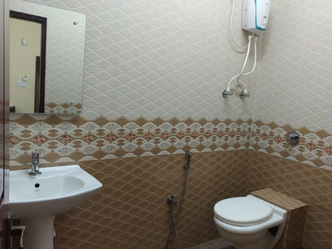 Bathroom 7