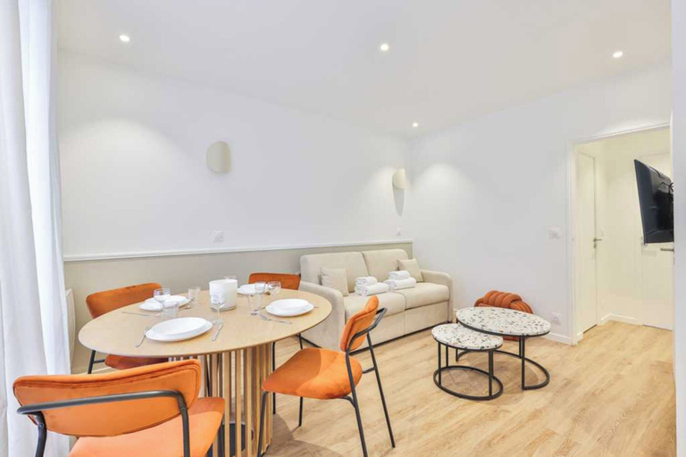 Dining 2, Super Apartment 4p/1br - Flee Market Saint Ouen, Seine-Saint-Denis