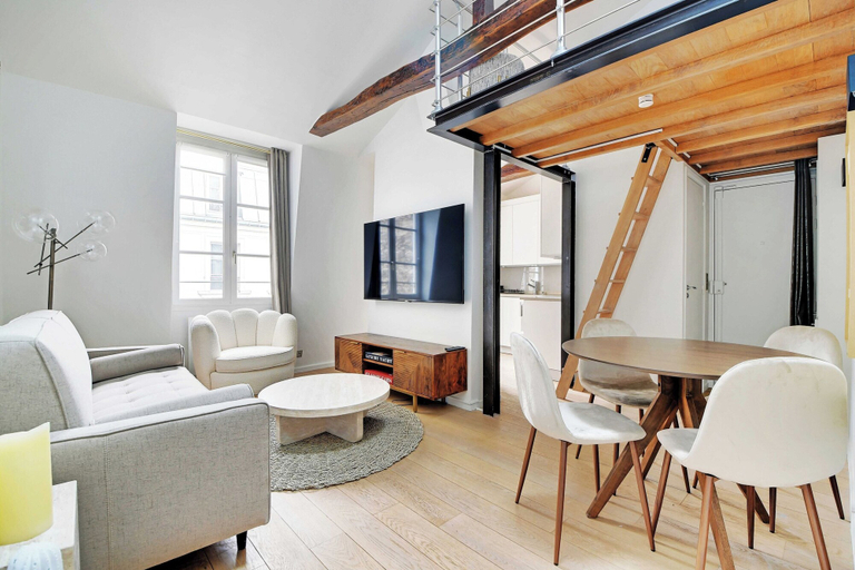 Living area 3, Charming 2br/5p - Eiffel Tower - Trocadero, Paris