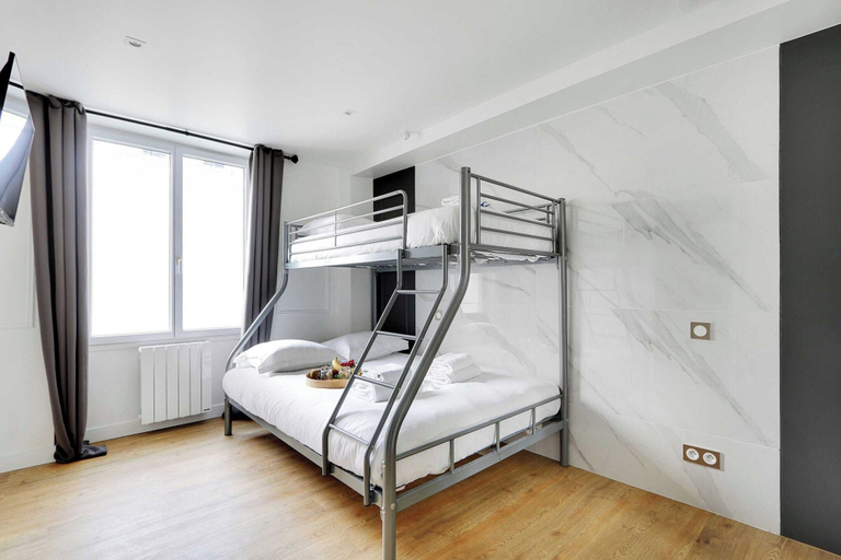 Room 5, Welcoming Studio - 3P - Place de la Republique, Paris