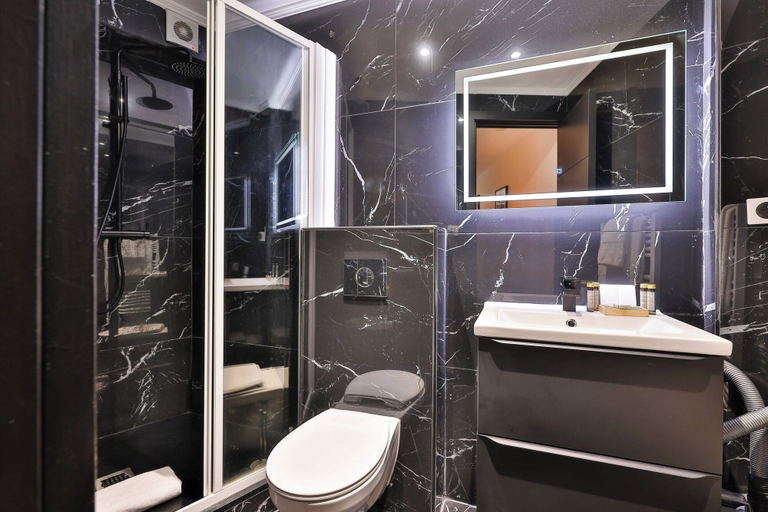 Bathroom, Center of Paris in Jardin Luxembourg, Paris