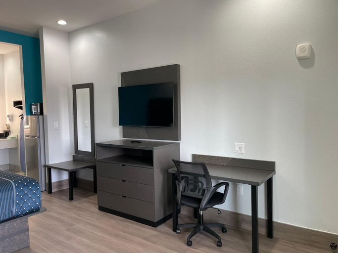 Bedroom 2, Liv Inn and Suites, Houston