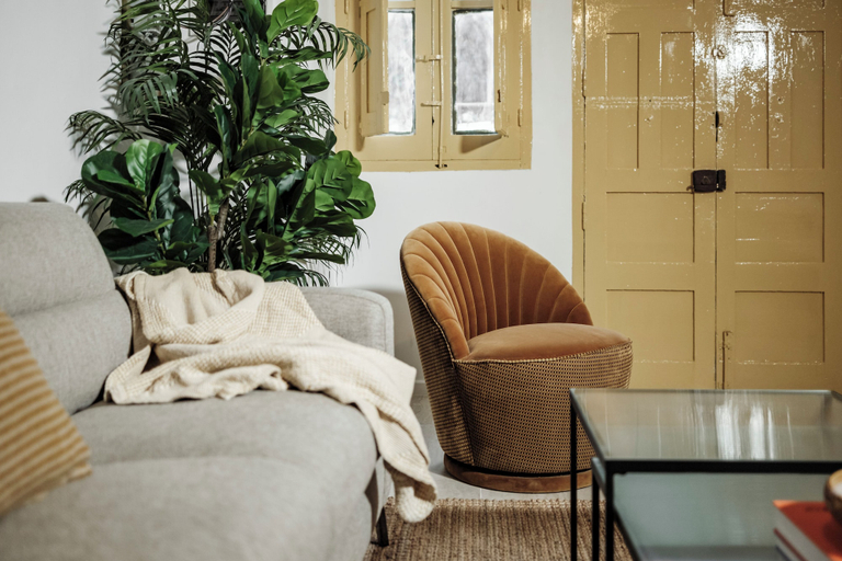 Others 5, Ellul Living