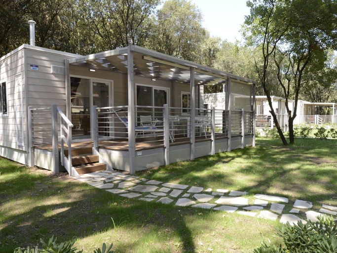 Exterior & Views 2, Chalet in Baia Domizia With Private Beach, Caserta
