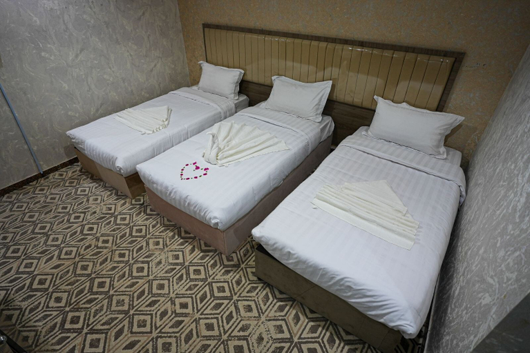 Bedroom 4, Golden new hotel