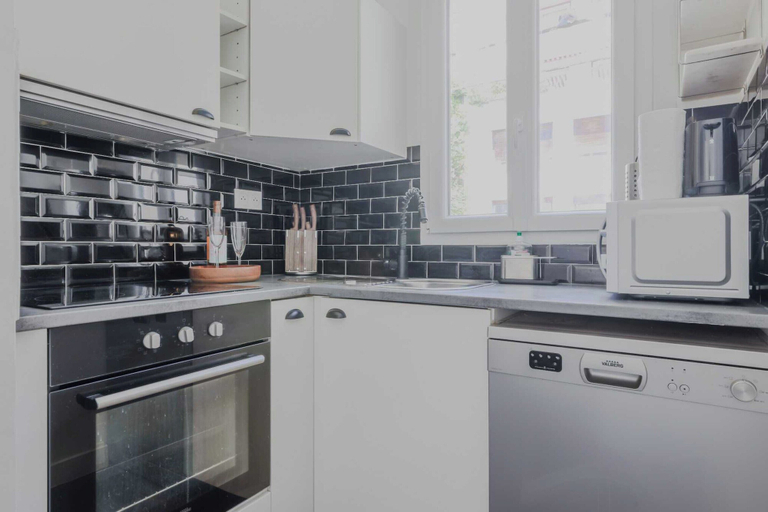 Private kitchen 5, Charming Apartment - 1bd/2p - Bois Boulogne, Paris