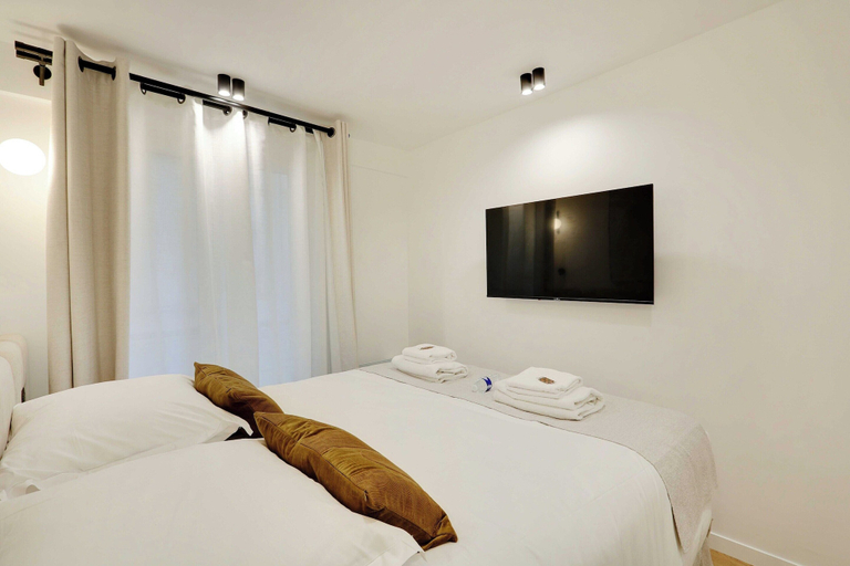 Room 2, Stunning Apartment -2br/6p- Grand Rex, Paris