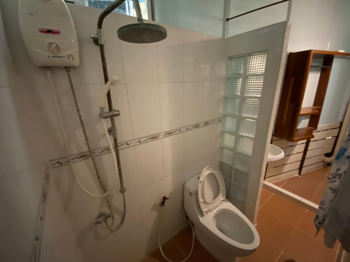 Bathroom 5