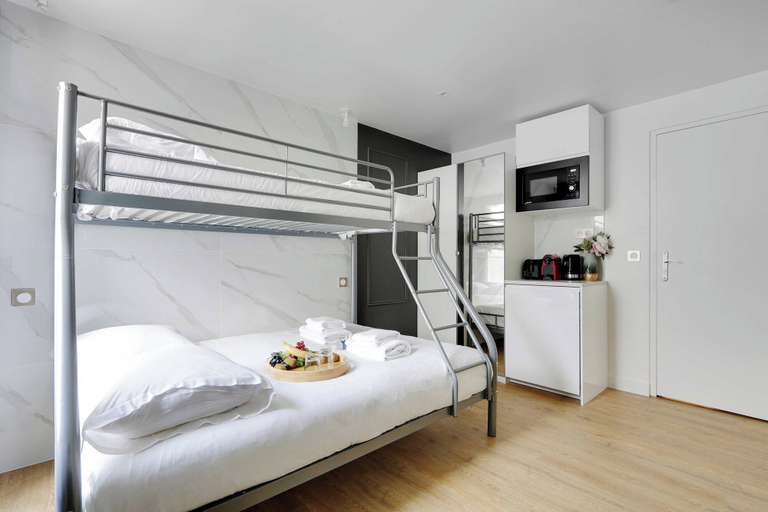 Room 3, Welcoming Studio - 3P - Place de la Republique, Paris