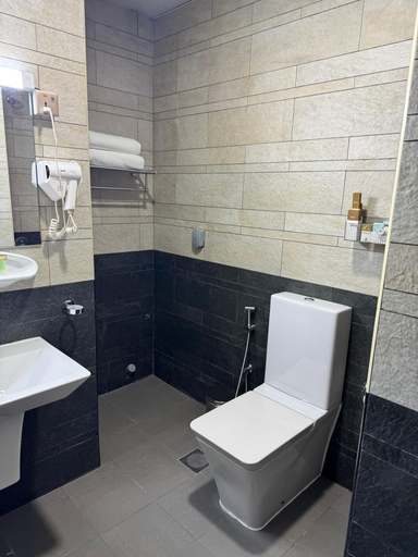 Bathroom 5, Claridge Star Hotel, Ras Al Khaimah