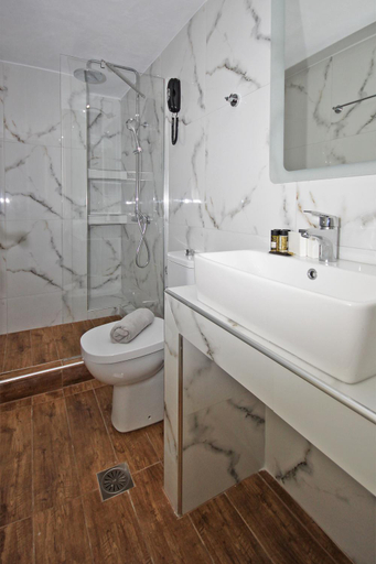Bathroom, Akti Kalogria Hotel, Central Macedonia