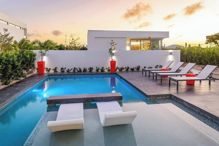 Sport & Beauty 5, 2bdr Oceanside Vacation Villa, Hotel Amenities v3