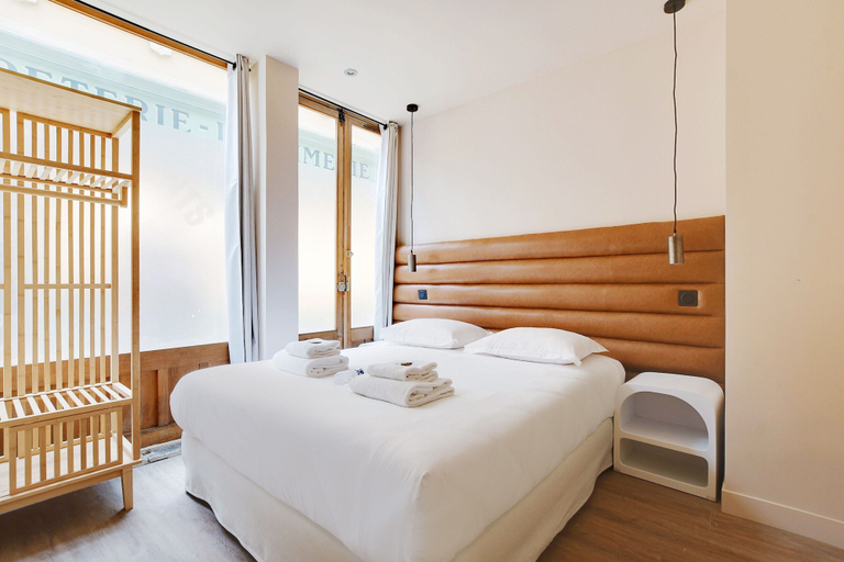 Room 4, Amazing Duplex - 5br/10p - Montorgueil, Paris