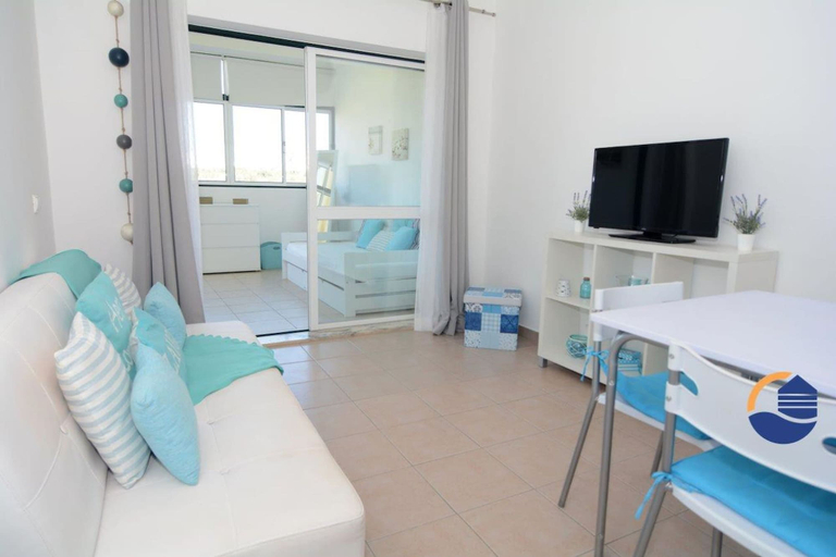 Room 2, 30, Portimão