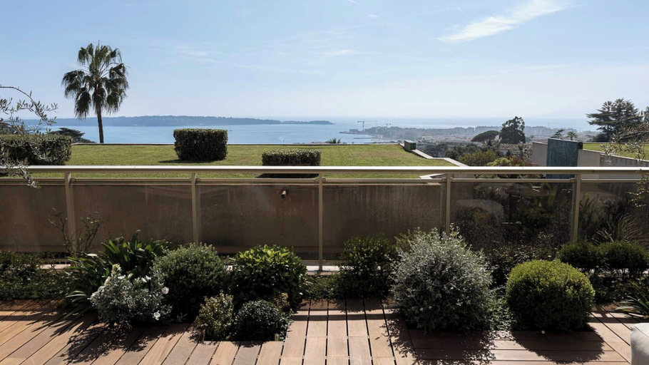 Property grounds, Luxury apt With Terrace - 2bd/4p - sea View Cannes, Alpes-Maritimes