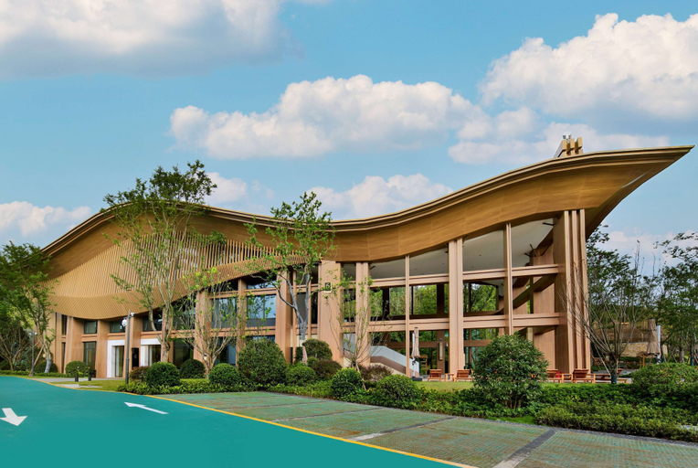 Exterior & Views 2, Howard Johnson Hot Springs Plaza Yinghuashan, Deyang