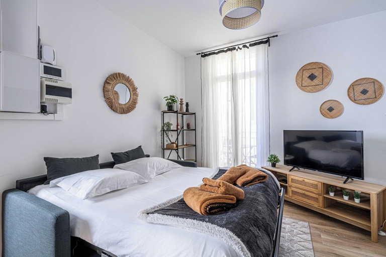 Others 2, Sublime Studio - Cannes Palais des Festivals - Balcony, Alpes-Maritimes
