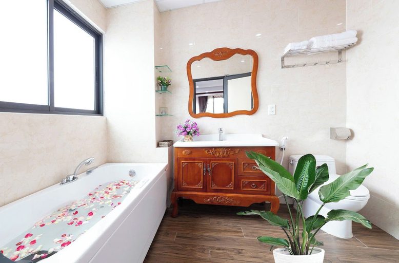 Bathroom 3, Khai Ngoc Hotel, Đà Lạt