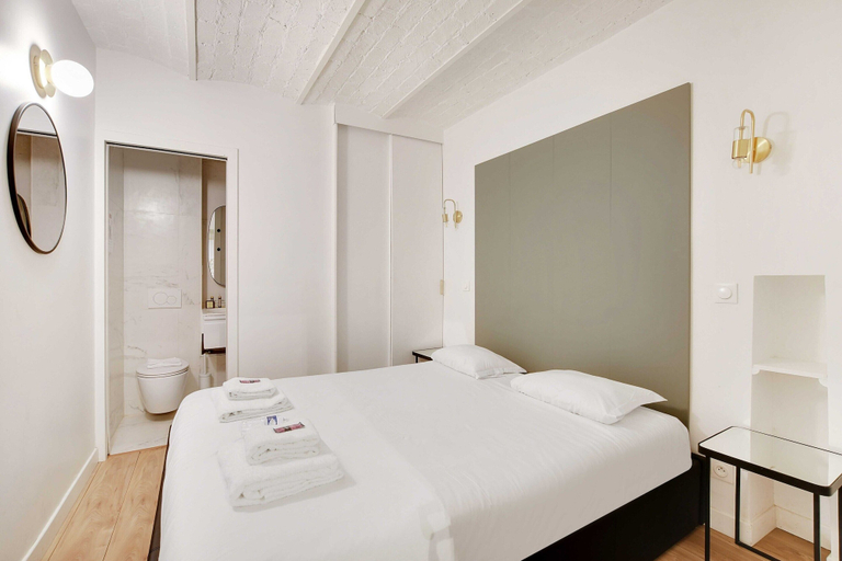 Bedroom 3, Welcoming Apartment -2br/8p- Bel-air, Paris