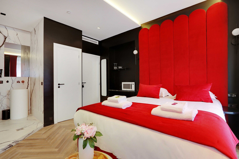 Room 5, Luxurious Private Room - 2P - Les Halles, Paris