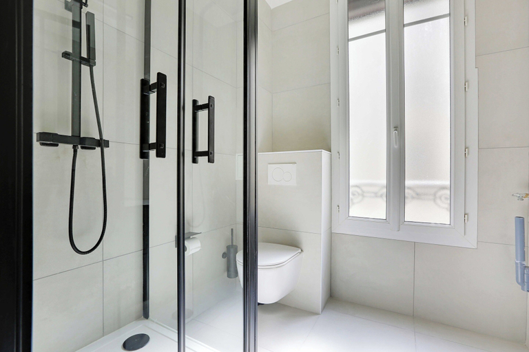 Bathroom 2, Charming Apartment -1br/4p- Chateau de Vincennes, Val-de-Marne