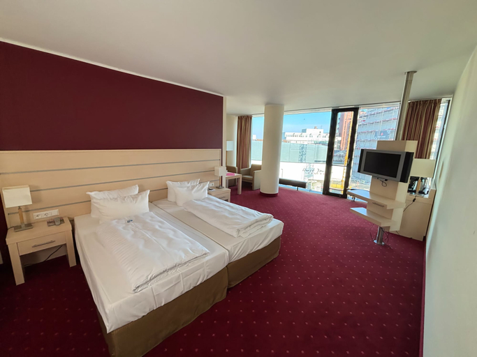 Bedroom 2, Aspire AcarA Oldenburg, Trademark Collection by Wyndham, Oldenburg