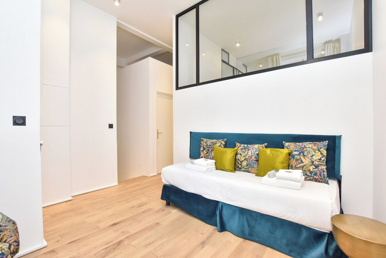 Room 5, Luxurious Appartement 4P Madeleine/st Honore - 1G, Paris