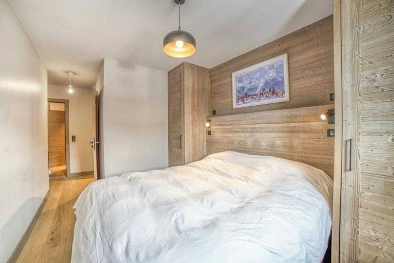 Bedroom 3, Luxurious 4-room Apartment With Swimming Pool, Gym, spa and Parking, Haute-Savoie