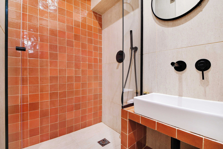 Bathroom 5, Sublime Apartment - 3br/8p - Sentier / Grand Rex, Paris