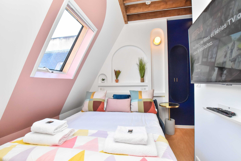 Bedroom 3, Charming Studio for 2 People, Paris