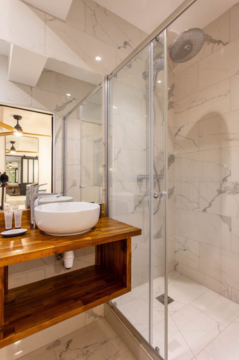 Bathroom 4, Stunning apartment - 3BR10P - BastilleVoltaire - D, Paris