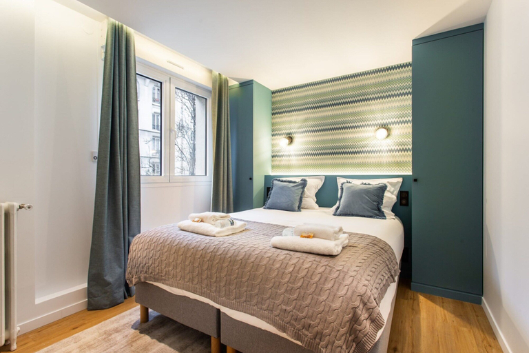 Room 2, Charming Apartment - 1br/4p - Canal St Martin, Paris