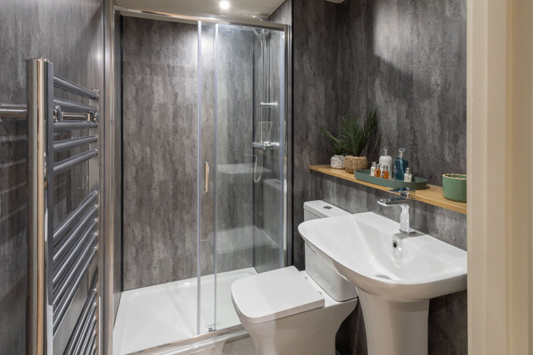 Bathroom 4, Athenaeum House, Leeds