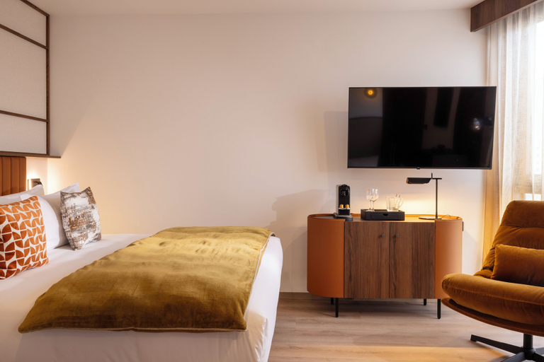 Bedroom 3, Hotel 56 Bordeaux - Handwritten Collection, Gironde