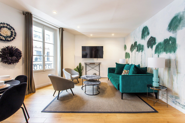 Others 1, Spacious Apartment - 3br/6p - Faubourg-du-roule, Paris